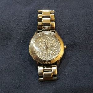 DKNY WATCH